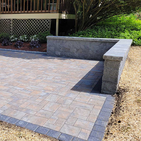 home-centuryoakslandscaping-ct-wall-installation CT wall design and Installation